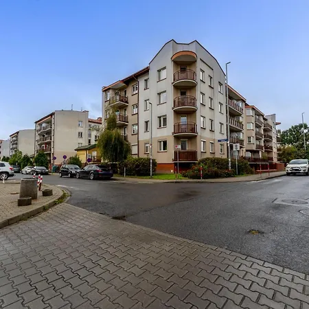 Pod Fortem Homely By Bookinghost Apartman *